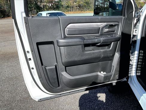 Used 2024 RAM 5500 Tradesman image 16