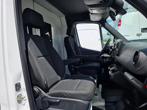 Used 2019 Mercedes-Benz Sprinter 144 w/ Driver Convenience Package image 9