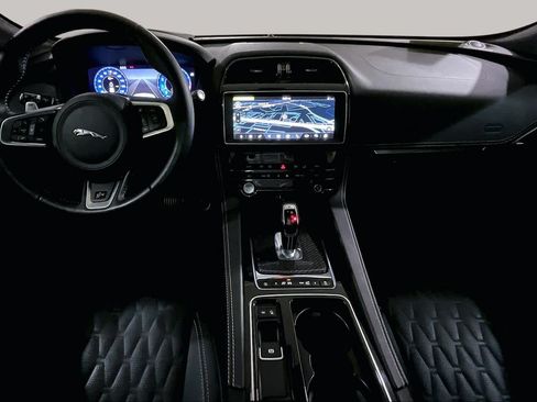 Used 2020 Jaguar F-PACE SVR AWD/4WD image 15