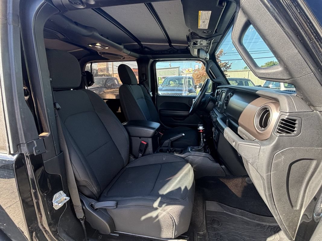 Used 2020 Jeep Wrangler Sport AWD/4WD image 14