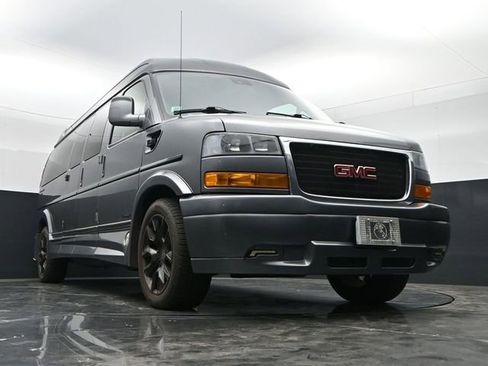 Used 2020 GMC Savana 2500 Extended w/ Enhanced Convenience Package RWD image 39