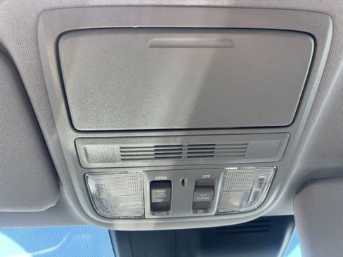 Used 2018 Honda CR-V EX image 13