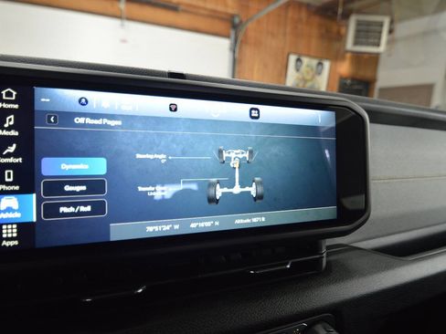 Used 2024 Jeep Wrangler Sport image 37