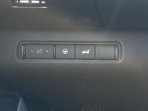 New 2026 Nissan Pathfinder SL image 24