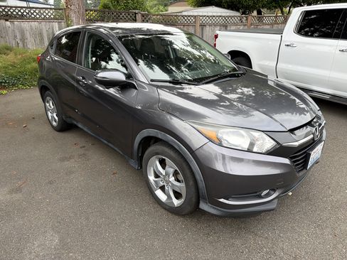 Used 2016 Honda HR-V EX image 1