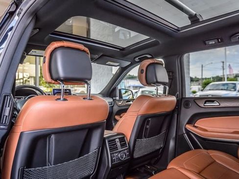 Used 2018 Mercedes-Benz GLS 550 4MATIC w/ Offroad Package image 43