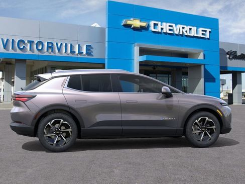 New 2026 Chevrolet Equinox EV LT image 5