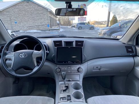 Used 2008 Toyota Highlander Sport w/ Tow Pkg image 24