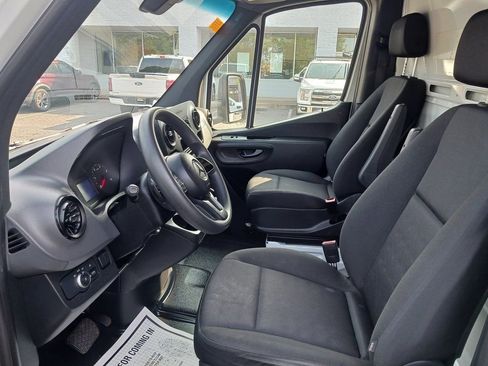Used 2022 Mercedes-Benz Sprinter 3500 image 15