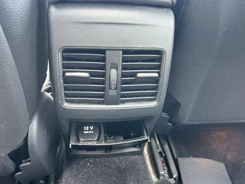 Used 2014 Mercedes-Benz CLA 250 4MATIC image 17