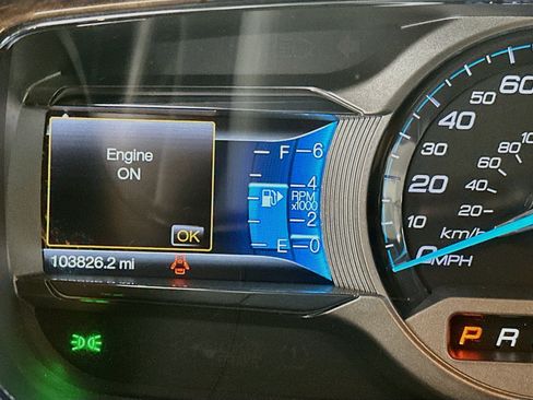 Used 2017 Ford Taurus Limited w/ Driver Assist Package FWD image 18