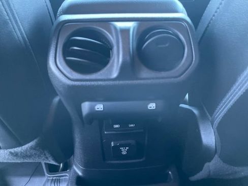 Used 2021 Jeep Wrangler Unlimited Sahara w/ LED Lighting Group AWD/4WD image 25