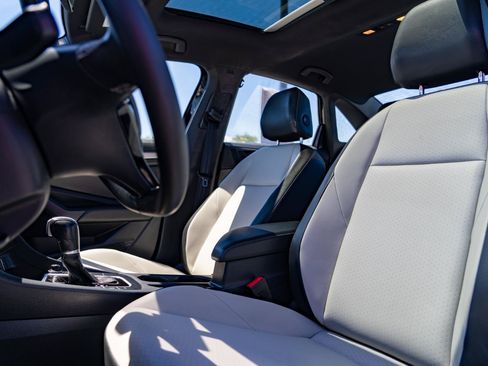 Used 2019 Volkswagen Jetta R-Line FWD image 16