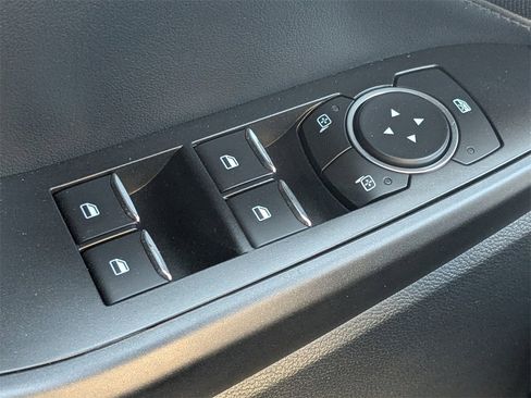 Used 2020 Ford Explorer XLT w/ Comfort Package image 26