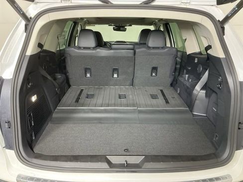 New 2026 Subaru Ascent Limited AWD/4WD image 17