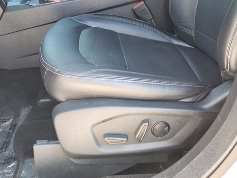 Used 2019 Ford Explorer Limited w/ Class III Trailer Tow Package FWD image 19
