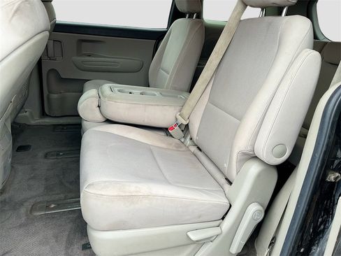 Used 2020 Kia Sedona LX image 22