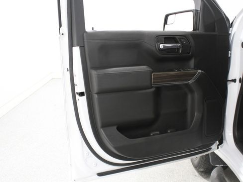 Certified 2020 Chevrolet Silverado 1500 RST w/ Rally Edition image 4