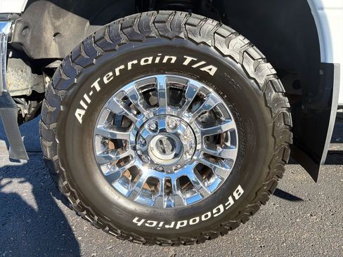 Used 2022 Ford F350 XLT w/ XLT Premium Package image 26