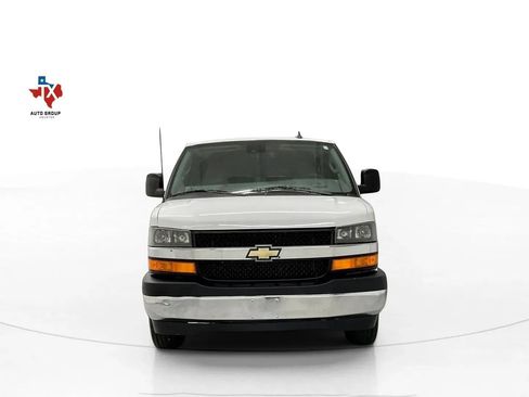Used 2020 Chevrolet Express 2500 LT w/ LT Preferred Equipment Group RWD image 42