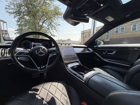 Used 2021 Mercedes-Benz S 580 4MATIC Sedan w/ AMG Line image 19