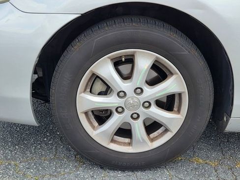 Used 2011 Toyota Camry LE w/ LE Extra-Value Pkg image 7