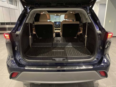 Used 2022 Toyota Highlander Platinum image 39