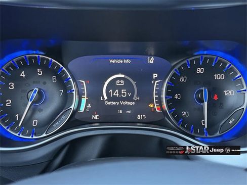 New 2026 Chrysler Pacifica Limited image 14