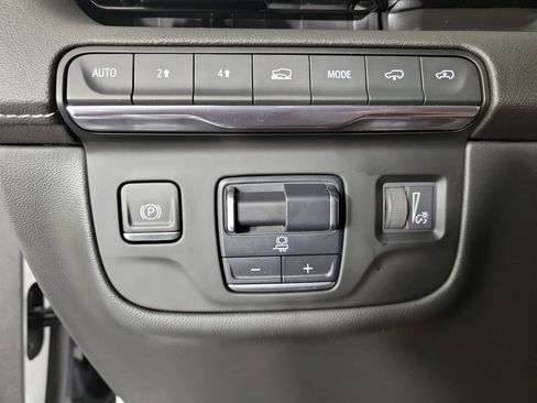 Used 2023 Cadillac Escalade ESV Sport w/ LPO, ONYX Package image 29