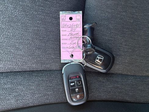 Used 2024 Honda Accord EX image 31