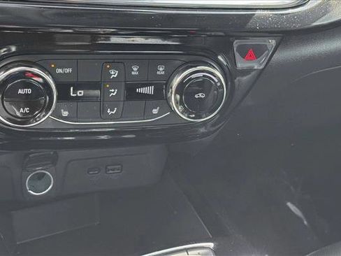 Used 2025 Chevrolet Trax ACTIV w/ Driver Confidence Package FWD image 14