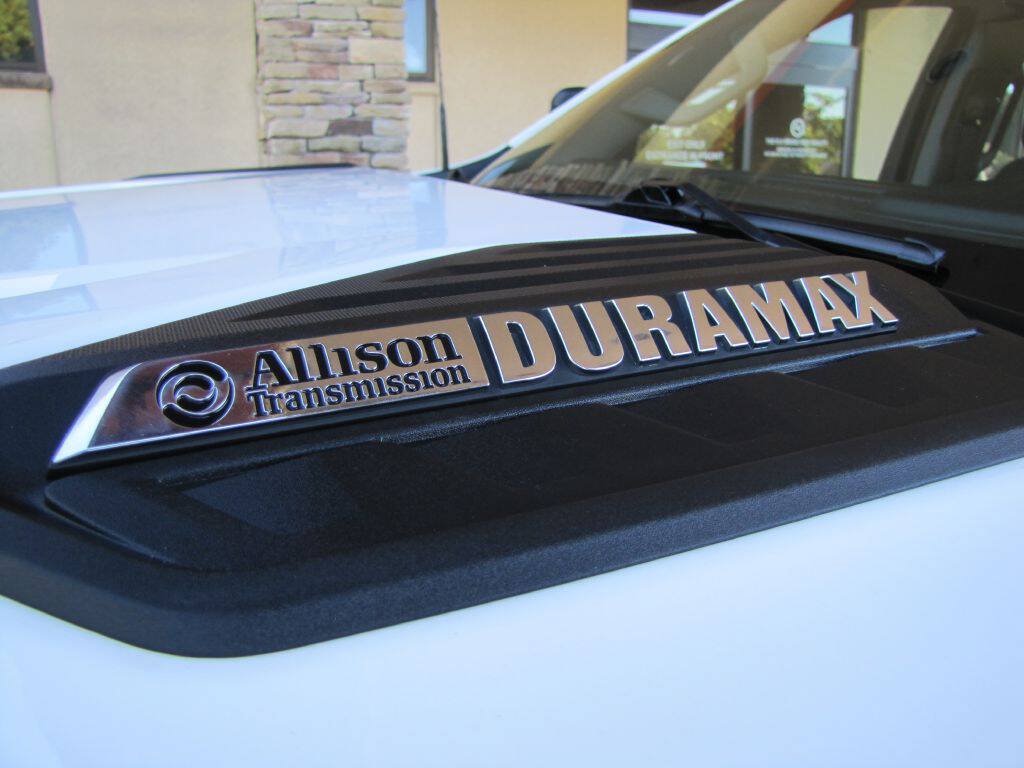 Used 2024 Chevrolet Silverado 2500 LT AWD/4WD image 25