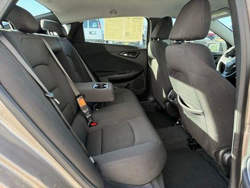 Used 2025 Chevrolet Malibu LT image 6