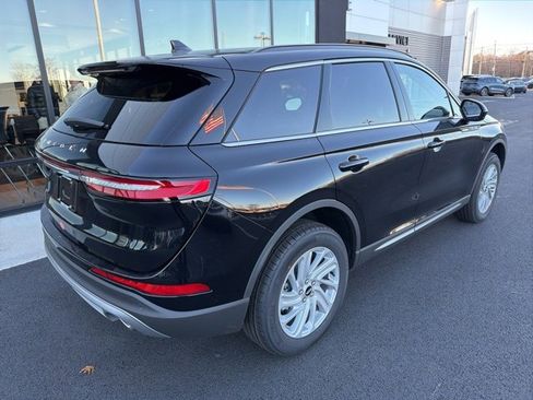 New 2026 Lincoln Corsair Premiere image 3