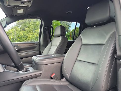Used 2024 Chevrolet Suburban LT AWD/4WD image 27