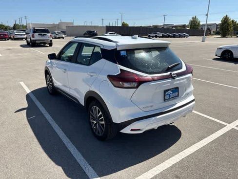 Used 2024 Nissan Kicks SR FWD image 3