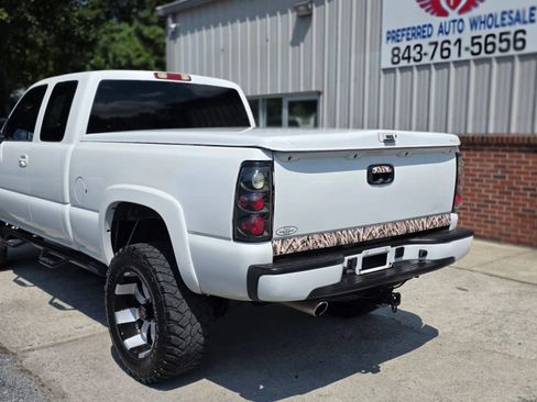 Used 2004 Chevrolet Silverado 1500 4x4 Extended Cab w/ Z71 Convenience Package 1 image 5