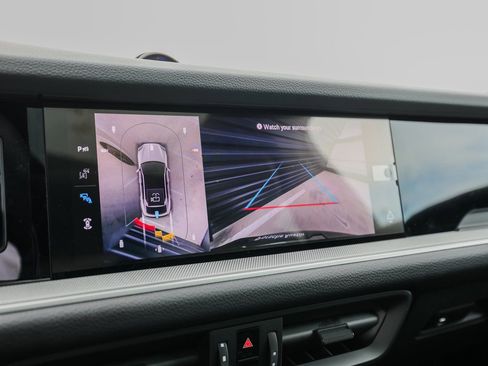 Certified 2026 Porsche Cayenne Coupe image 19