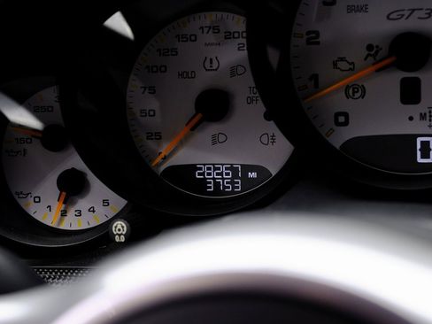 Used 2015 Porsche 911 GT3 image 19