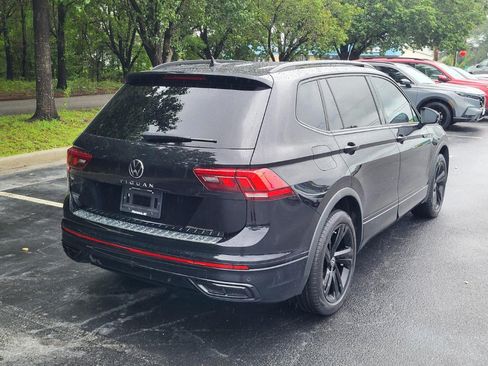 Used 2023 Volkswagen Tiguan SE R-Line FWD image 2