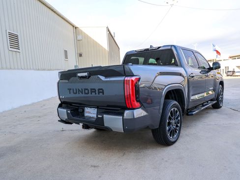 Used 2024 Toyota Tundra Limited AWD/4WD image 7