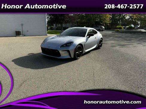 Used 2023 Toyota GR86 Premium w/ ALL Weather Mat Package (TMS) RWD image 1