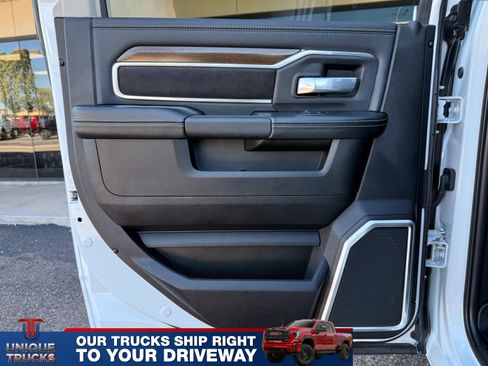 Used 2024 RAM 3500 Laramie image 20