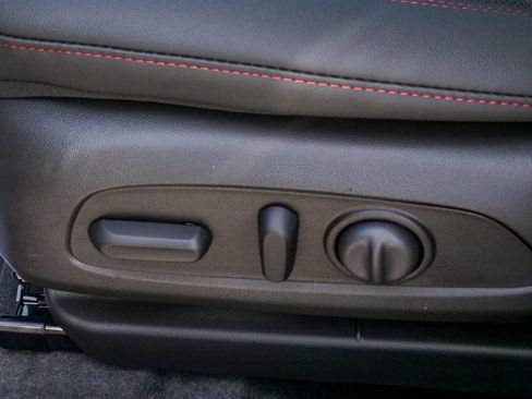 New 2026 Chevrolet Trax RS w/ Sunroof Package image 20