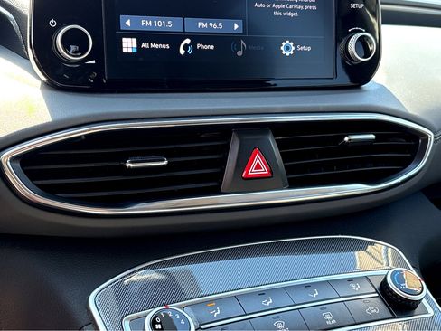 Used 2023 Hyundai Santa Fe SE image 6