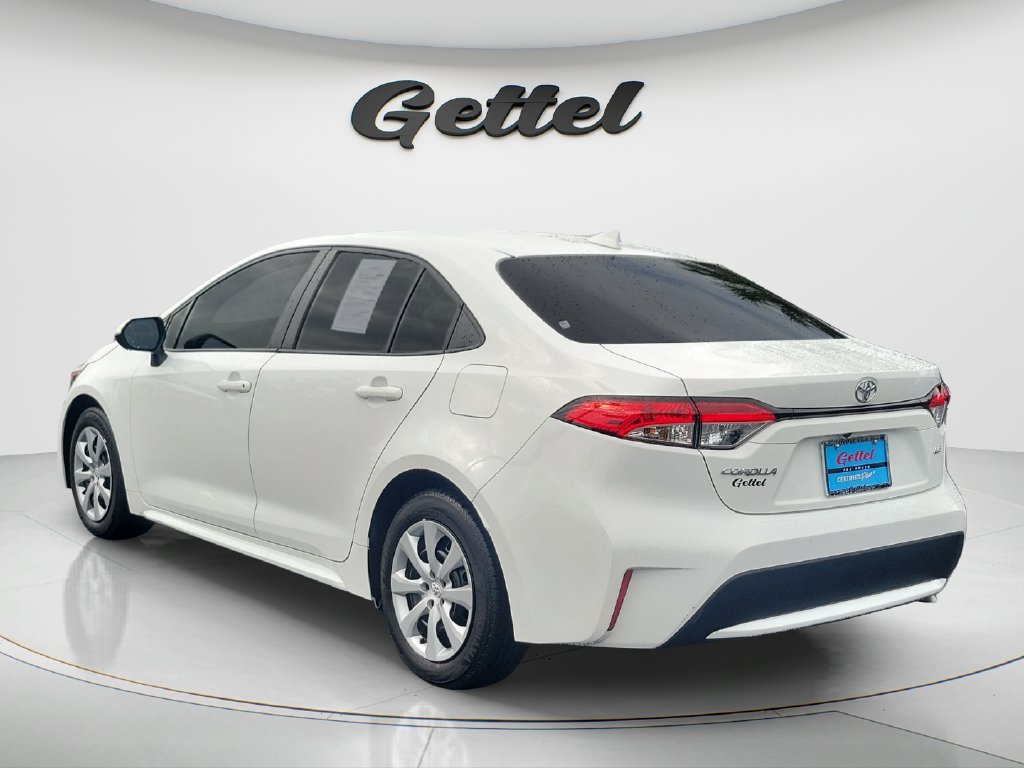 Used 2022 Toyota Corolla LE FWD image 7