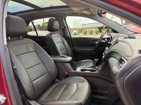 Used 2018 Chevrolet Equinox Premier AWD/4WD image 13