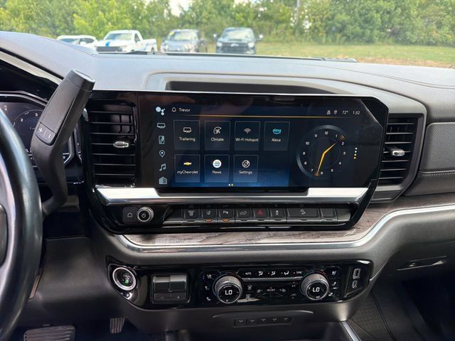 Used 2024 Chevrolet Silverado 2500 LTZ w/ LTZ Convenience Package AWD/4WD image 24
