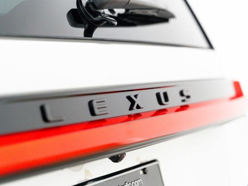 Used 2026 Lexus GX 550 w/ Accessory Package (2T) AWD/4WD image 98