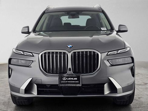 Used 2025 BMW X7 xDrive40i AWD/4WD image 8